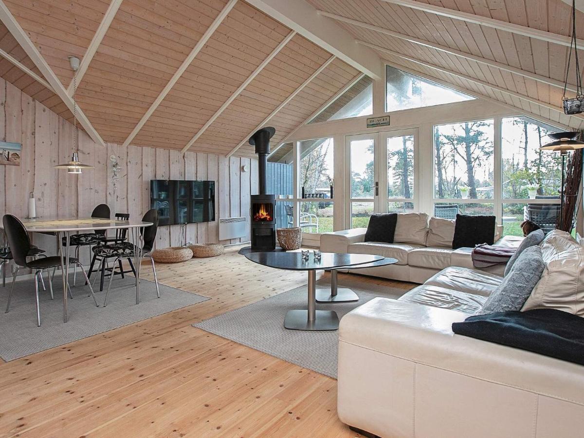 Four-Bedroom Holiday Home In Vaeggerlose 8 Bøtø By Dış mekan fotoğraf